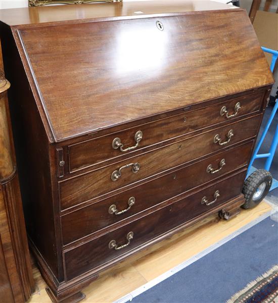 A George III mahogany bureau W.112cm